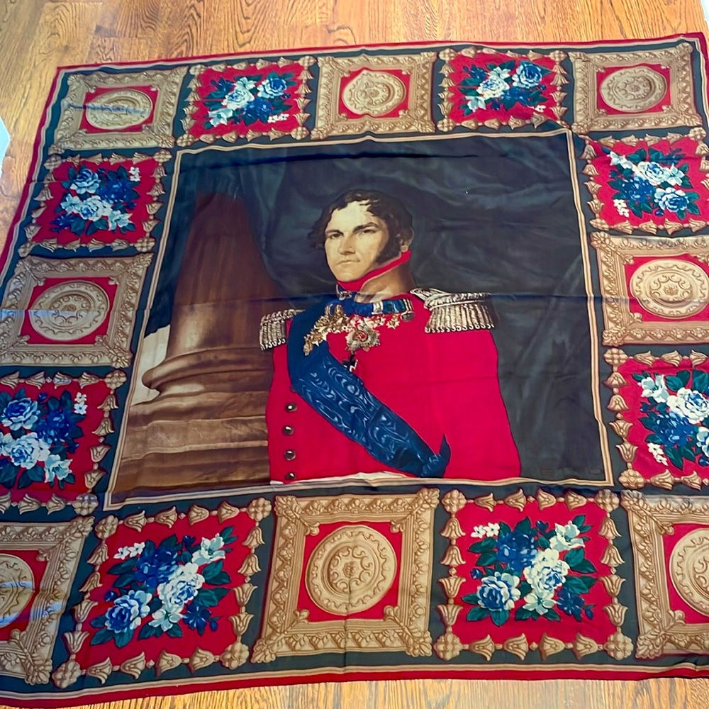 Bergdorf Goodman silk/cashmere Shawl/Wrap